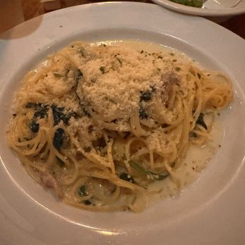 PASTA e PASTA by Allegro - Chicken Spinach Cream. - Italian Near Me - Los Angeles, California PASTA e PASTA by Allegro - Chicken Spinach Cream. - Italian Near Me - Los Angeles, California