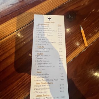 Weis Vineyards - Wine Tasting Room Near Me - Hammondsport, New York