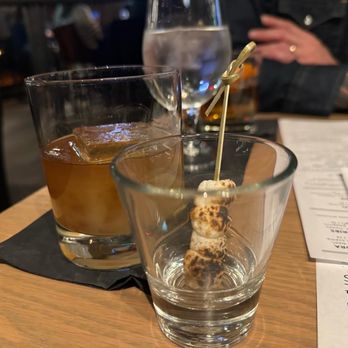 Single Barrel Social - smoked old fashioned smooth not too sweet - Cocktail Bars Near Me - Brighton, Michigan