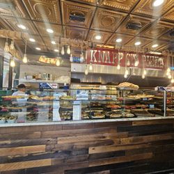 Knapp Street Pizza