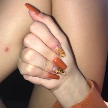 Diamond Nails - Nail Salons Near Me - Austin, Texas