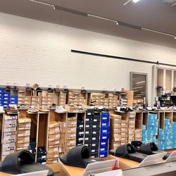 DSW Designer Shoe Warehouse