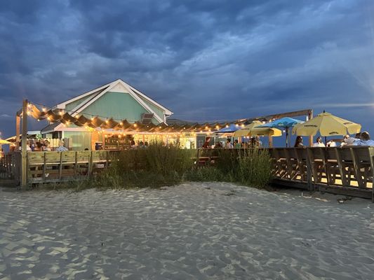 Fish Heads Bar & Grill by null