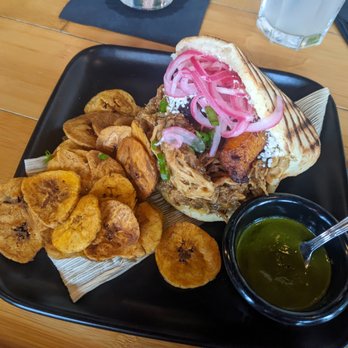 Maïs Arepas - Arepa Cerda - Colombian Near Me - New Orleans, Louisiana Maïs Arepas - Arepa Cerda - Colombian Near Me - New Orleans, Louisiana