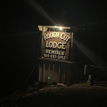 Rough Cut Lodge - Hotels Near Me - Gaines, Pennsylvania