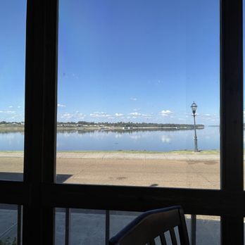 Magnolia Grill - Southern Near Me - Natchez, Mississippi Magnolia Grill - Southern Near Me - Natchez, Mississippi