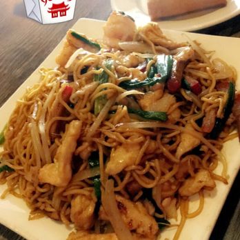 Simi's Cafe - House special chow mein, tastes really good - Asian Fusion Near Me - Gilbert, Arizona Simi's Cafe - House special chow mein, tastes really good - Asian Fusion Near Me - Gilbert, Arizona