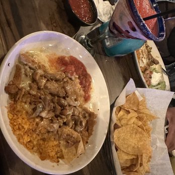 El Toro Bravo  - Mexican Near Me - Indianapolis, Indiana
