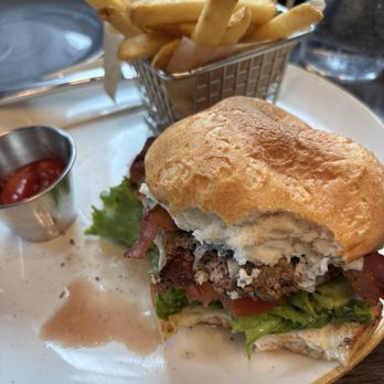 MAKERS UNION - Updated March 2025 - 184 Photos & 128 Reviews - 1450 S