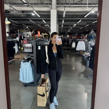 nike outlet longbeach