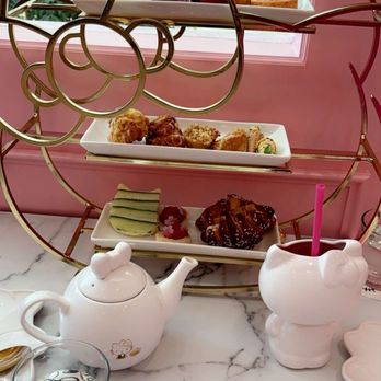 Hello Kitty Cafe - Tea service, tea and strawberry lemonade - Themed Cafes Near Me - Santa Clara, California