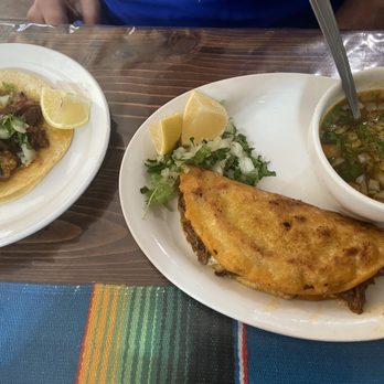 Nayo's Restaurant - Mexican Near Me - Mariposa, California