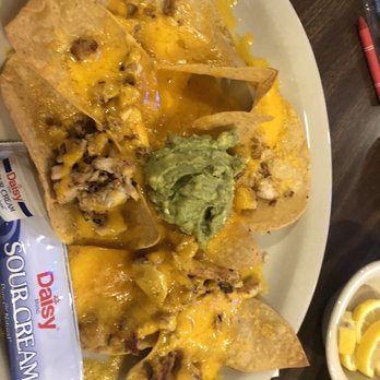 Leal's Mexican Restaurant - Those were the nachos lol I mean Taco Villas looks better than this - Mexican Near Me - Plainview, Texas