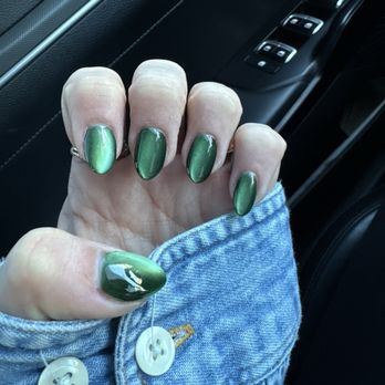 Classy Nails - Cat eye nails - Nail Salons Near Me - Gainesville, Florida