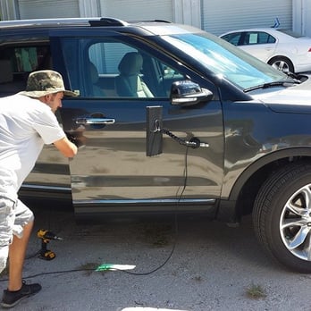 Auto Dent Solution - Dent Tech Eric hard at work! - Mobile Dent Repair Near Me - Sarasota, Florida
