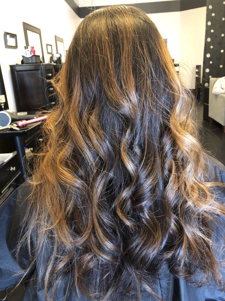 Katy Montgomery Logo