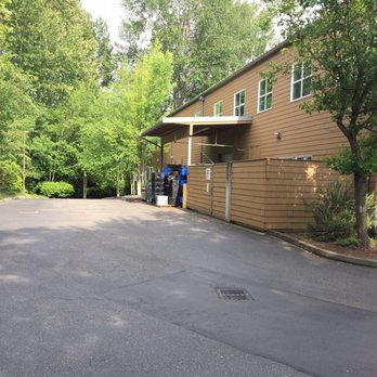 Hopelink - Rear of the building where food bank donations are accepted. - Food Banks Near Me - Bellevue, Washington Hopelink - Rear of the building where food bank donations are accepted. - Food Banks Near Me - Bellevue, Washington