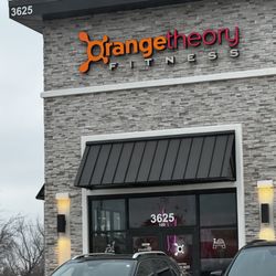 Orangetheory Fitness - Orangetheory is a great gym! I'm always challenged and the coaches are very encouraging and interested in your success!