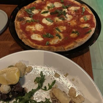 Pezzo Pizza + Bar - Pizza Near Me - Estero, Florida