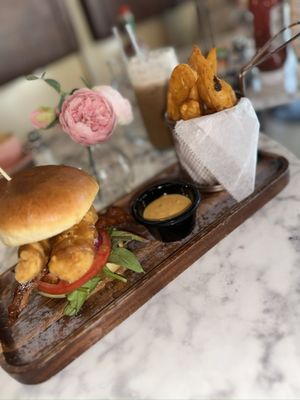 Brunch at Peony by null