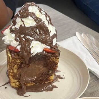 Button Up Cafe - Nutella French toast - Breakfast & Brunch Near Me - Pearl City, Hawaii