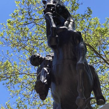 Bolivar Plaza - Jose Marti Posted with review 05/19/21 - Parks Near Me - New York, New York