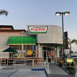 Krispy Kreme - Store Front