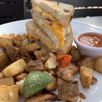 The Common Table - Grilled Cheese - Breakfast & Brunch Near Me - Frisco, Texas The Common Table - Grilled Cheese - Breakfast & Brunch Near Me - Frisco, Texas