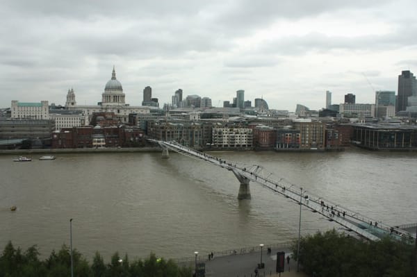 Millennium Bridge by null