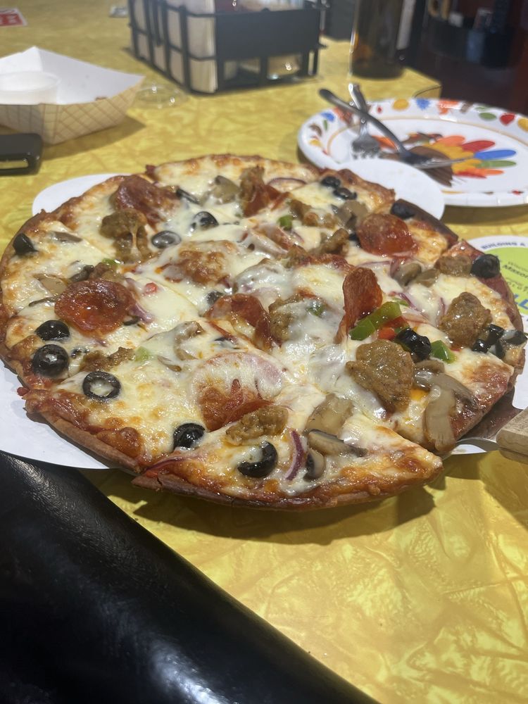 Good Time Charlie's Bar & Grill Logo