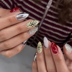 Nail Me - Gel x with design