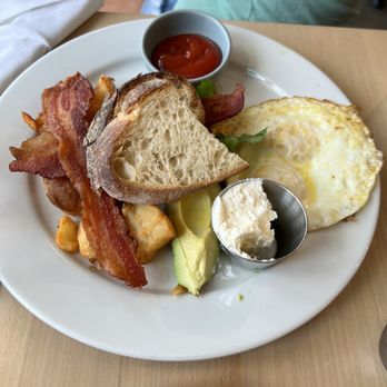 Madi - Two eggs with bacon breakfast - Breakfast & Brunch Near Me - San Diego, California