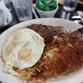 Louise's Pantry - NY Steak and Eggs - American Near Me - La Quinta, California Louise's Pantry - NY Steak and Eggs - American Near Me - La Quinta, California