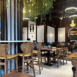 Aleppo Kebab - Inside ambiance