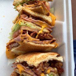 Mingo Exxon - Awesome club sandwich!! Highly recommend
