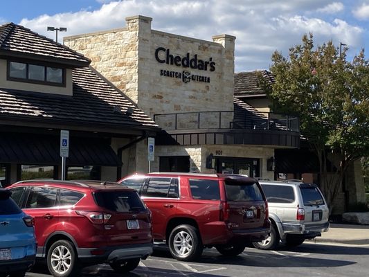 Cheddar's Scratch Kitchen by null
