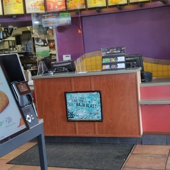 Taco Bell - Counter - Fast Food Near Me - Danville, Illinois