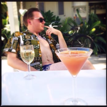 Orbit In - Orbitinis or wine for happy hour - Hotels Near Me - Palm Springs, California Orbit In - Orbitinis or wine for happy hour - Hotels Near Me - Palm Springs, California