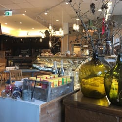 Baker Aanerud - Aanerud bakeri på AVD Jessheim