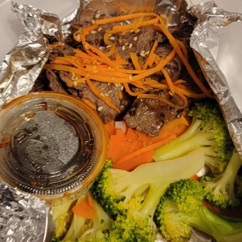 Naung Mai Thai Kitchen - Teriyaki Beef w/ fresh veggies - Thai Near Me - Oak Harbor, Washington