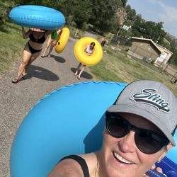 Ray's River Rentals - Walking back