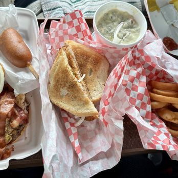 Wagner's Drive-In - Burger, corn dog, pork cutlet sandwich, soup, rings. - Burgers Near Me - Brooklyn Park, Minnesota Wagner's Drive-In - Burger, corn dog, pork cutlet sandwich, soup, rings. - Burgers Near Me - Brooklyn Park, Minnesota