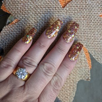 Nails Expression - Beautiful glitter hex set for Thanksgiving - Nail Salons Near Me - San Diego, California