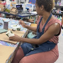 Craft & Canvas