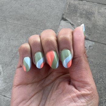 Chillhouse Soho - Middle nail applied crooked - Skin Care Near Me - New York, New York Chillhouse Soho - Middle nail applied crooked - Skin Care Near Me - New York, New York
