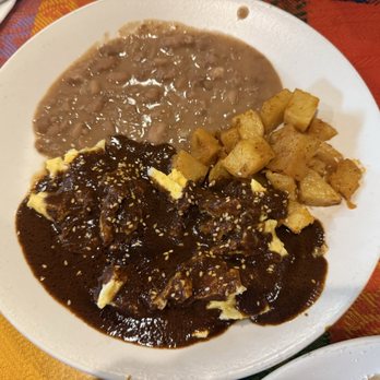 Restaurant Mole Del Rey - Mexican Near Me - Bell, California