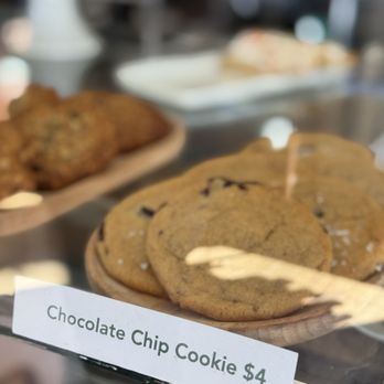 Wingen Bakery - The best chocolate chip cookie! I didn't get one today because I'm not eating sweets until February, so I mourned. - Bakeries Near Me - Livermore, California