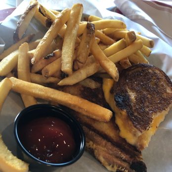 The Spicy Green Bean - Kids grilled cheese - New American Near Me - Glastonbury, Connecticut The Spicy Green Bean - Kids grilled cheese - New American Near Me - Glastonbury, Connecticut