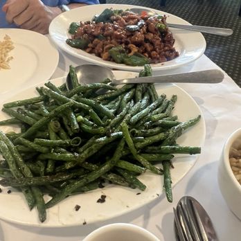 China Chalet - Cashew chicken with Stir-Fried String Beans - Szechuan Near Me - Florham Park, New Jersey