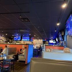 Grand Slam Restaurant and Bar